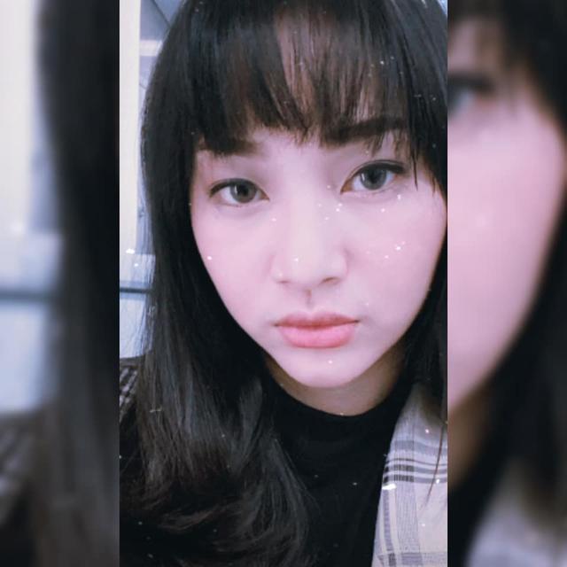 6 Potret Harini Sondakh dengan Rambut Berponi, Perankan Karakter Lebih Dewasa