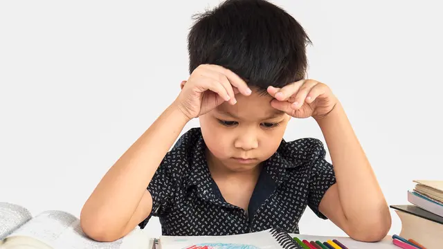 Perlukah Orang Tua Terbuka soal Keuangan ke Anak? Simak Pro dan Kontranya - 3