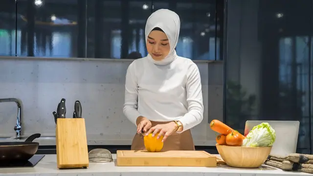 ramadan 2021 dan mencicipi makanan