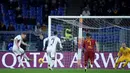 Proses terjadinya gol yang dicetak striker Torino, Andrea Belotti ke gawang AS Roma pada laga Serie A Italia di Stadion Olimpico, Roma, Minggu (5/12). Roma kalah 0-2 dari Torino. (AFP/Filippo Monteforte)