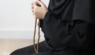 10 Amalan Pembuka Rezeki setelah Salat Subuh Menurut Sunnah, Simak Faidahnya