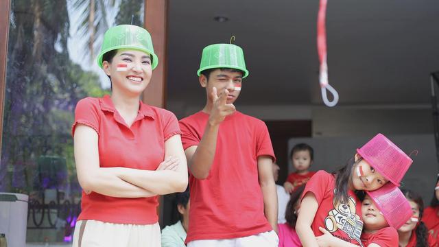 7 Potret Terbaru Kebersamaan Betrand Peto dan Sarwendah yang Tuai Sorotan