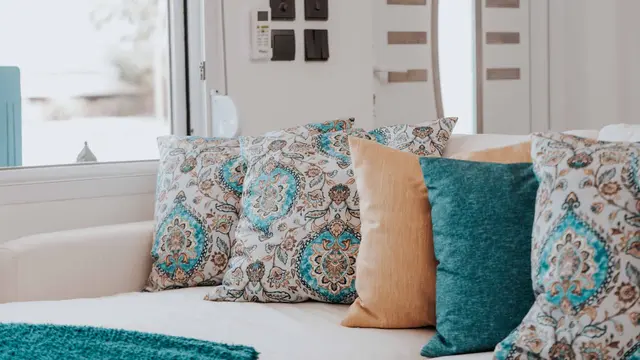 Cara Efektif Mencuci Bantal