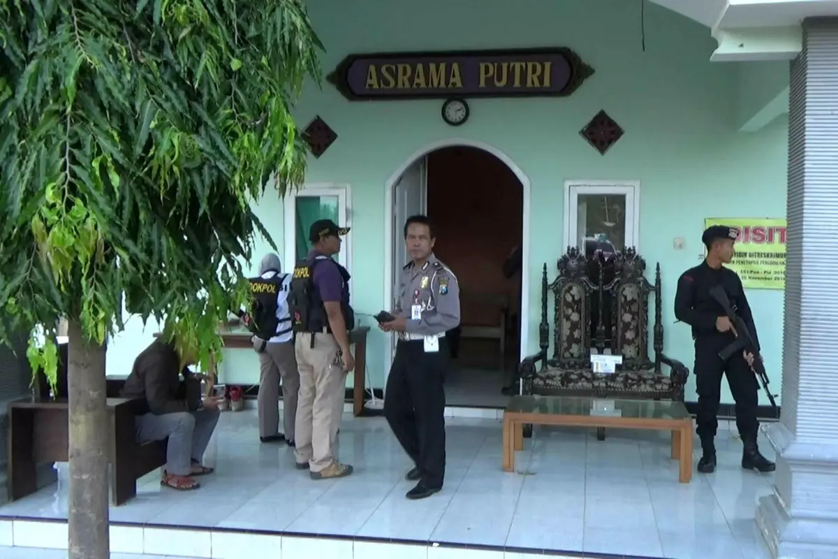Ketegangan Jelang Vonis Hakim untuk Pimpinan Dimas Kanjeng
