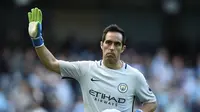 Pep: Claudio Bravo Terima Keputusan Rotasi di Manchester City