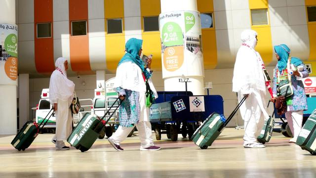 Jemaah haji asal Palembang, Sumatera Selatan tiba di Bandara King Abdul Aziz. Darmawan/MCH