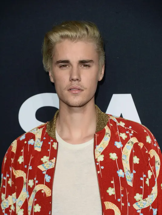 Rupanya hubungan spesial Hailey Baldwin dan Justin Bieber telah mendapat persetujuan dari orangtua model cantik itu. Stephen Baldwin dan Kennya Baldwin merestui putrinya berpacaran dengan penyanyi tampan ini. (AFP/Bintang.com)