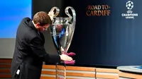 Trofi Liga Champions. (AFP/Fabrice Coffrini)