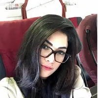 Gaun warna hitam menambah keseksian Nikita. Namun sebenarnya, caption fotonyalah yang membuat orang bertanya-tanya. (Via Instagram/@Nikitamirzanimawardi)