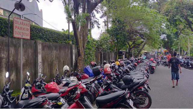 Waspada Angin Kencang di Malang, Jangan Berteduh dan Parkir di bawah Pohon