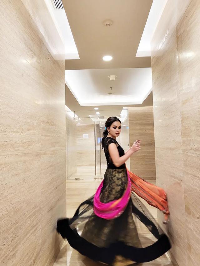 Tampil Beda, Ini 6 Potret Ayu Ting Ting Pakai Busana Ala India