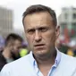 Pemimpin Oposisi Rusia, Alexei Navalny dilarikan ke rumah sakit Siberia pada Kamis (20/8/2020) dan dalam keadaan koma setelah diduga mengalami keracunan di pesawat. (AP Photo / Pavel Golovkin, File)