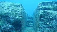Sejumlah ahli meyakini, Monumen Yonaguni tersusun dari batuan terpisah, lainnya menyangkal. (Twitter)