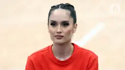 FIBA mengumumkan artis Cinta Laura menjadi brand ambassador baru Indonesia di FIBA World Cup 2023 atau Piala Dunia Basket FIBA 2023. (Liputan6.com/Herman Zakharia)