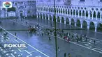 Kota Venesia kerap dipadati pejalan kaki yang memenuhi area jalanan sempit. Untuk mengatasinya, pemerintah setempat gunakan laser untuk mengatur lalu lintas manusia.