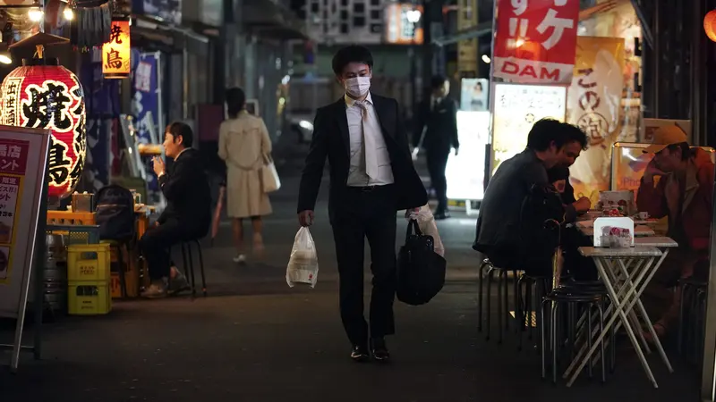 FOTO: Warga Jepang Langgar Imbauan Tetap di Rumah