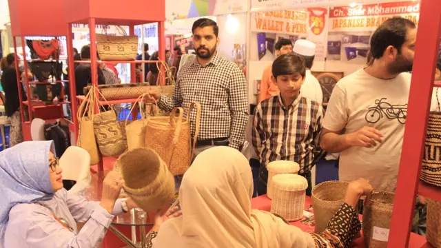 Delegasi Usaha Kecil Menengah (UKM) Indonesia sukses menggelar pameran di International Rawal Expo 2019. (Dok KBRI Islamabad)