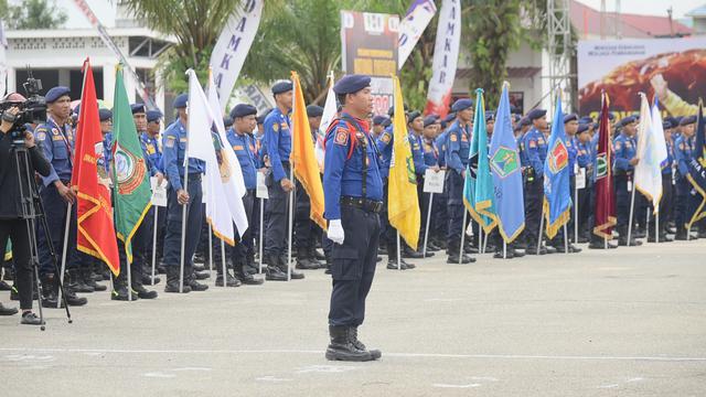 Aksi Seru Petugas Damkar dari 43 Daerah Unjuk Skill di Bontang