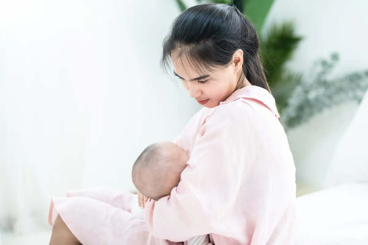 ilustrasi ibu menyusui/shutterstock