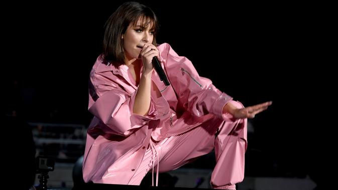 Charli XCX (Foto: AFP / KEVIN WINTER / GETTY IMAGES NORTH AMERICA)