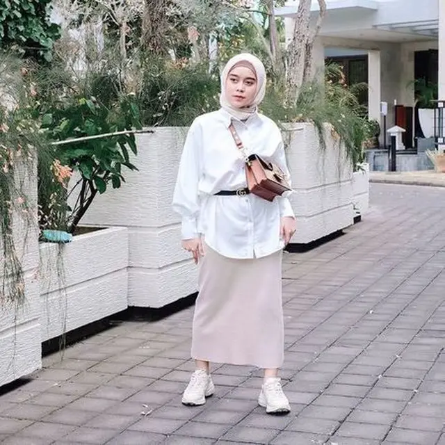Inspirasi Baju Lebaran Lesti Kejora, credit: Instagram (@lestykejora)