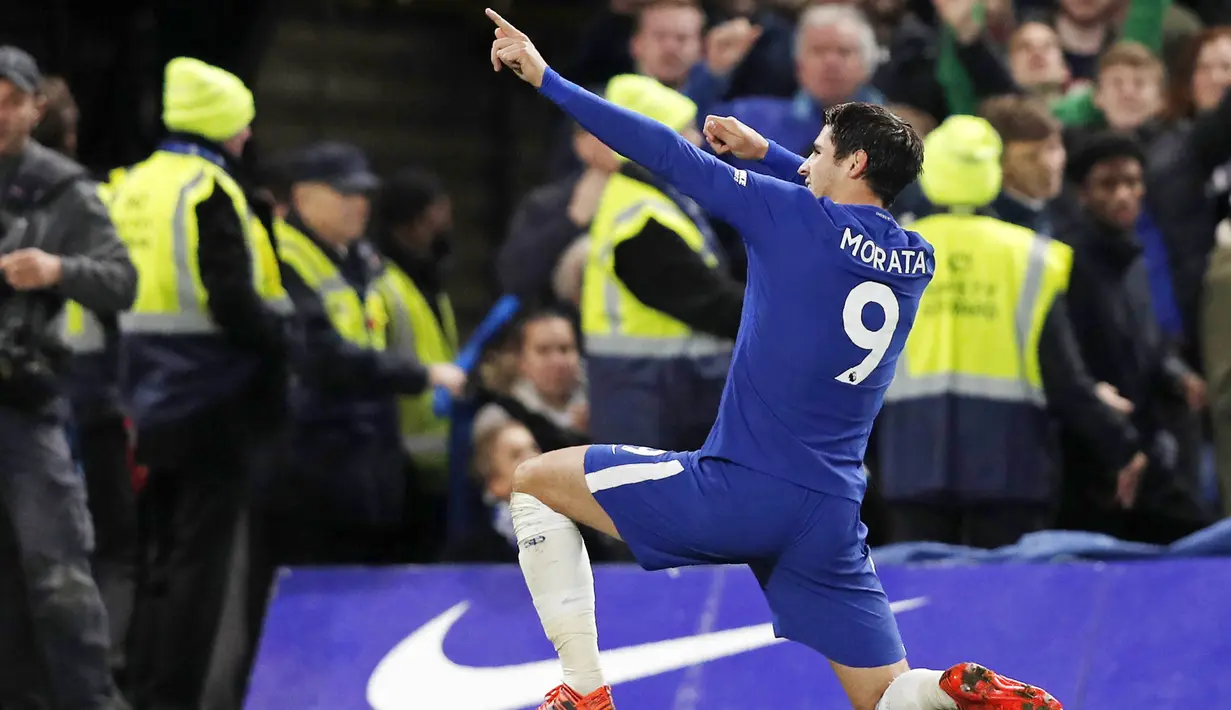 6. Alvaro Morata (Chelsea) - 8 Gol. (AP/Adrian Dennis)