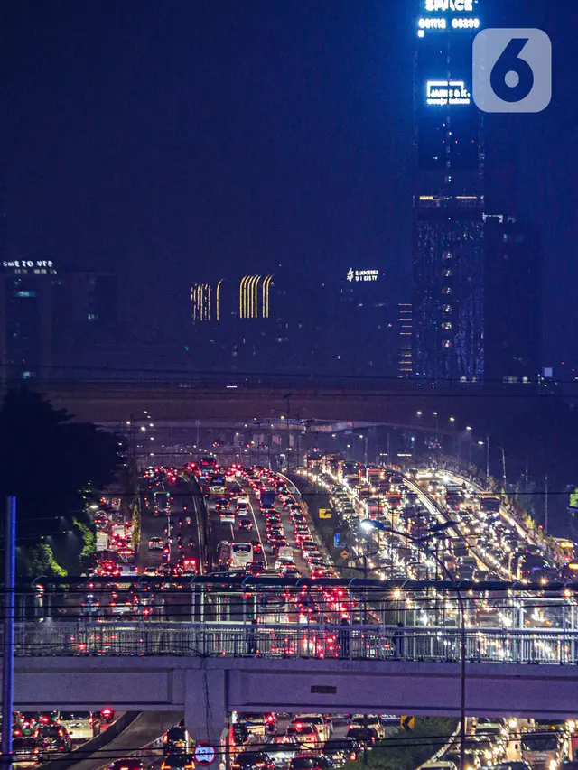 RENCANA PERUBAHAN JAM KERJA DI JAKARTA