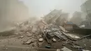 Survei Geologi Amerika Serikat (USGS) melaporkan bahwa pusat gempa berada sekitar 17,2 km dari Mandalay, Myanmar, dengan kedalaman 10 km. (Foto: AFP)