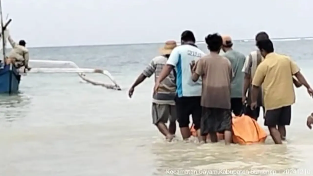 Korban Tenggelamnya KM Fajar Lorena di Selat Madura, ditemukan di Pulau Raas (Istimewa)