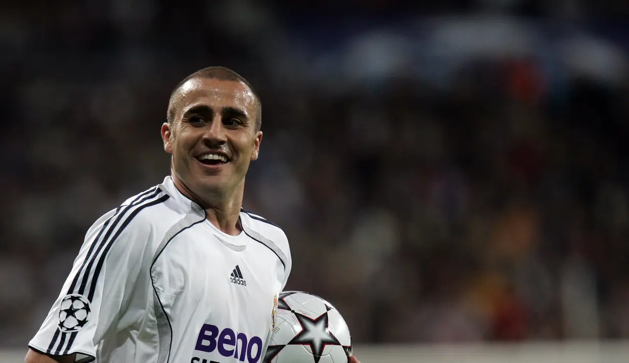Alhasil ia dinobatkan sebagai pemain terbaik di Piala Dunia 2006 yang membuat Madrid ingin menggunakan jasanya. Dana 10 juta euro dikeluarkan Madrid demi merayu Juventus yang saat itu tengah terpuruk. (AFP/Bru Garcia)