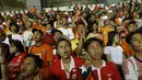 Ribuan The Jakmania saat menyaksikan laga terakhir Persija di Liga 1 di Stadion Patriot, Bekasi, Minggu (12/11/2017). Persija menang 2-1 atas Bhayangkara FC. (Bola.com/ M Iqbal Ichsan)