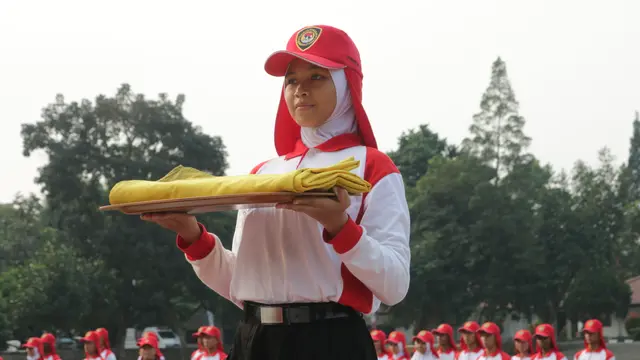 Calon Paskibraka 2018 saat sesi latihan formasi barisan hari ke-2. (Foto: Aditya Eka Prawira)