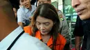 Artha Meris kembali diperiksa sebagai tersangka dalam kasus suap yang melibatkan Kepala SKK Migas Rudi Rubiandini, Jakarta. (Liputan6.com/Faisal R Syam)