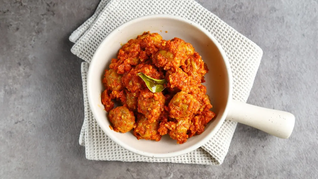 tumis sambal bakso