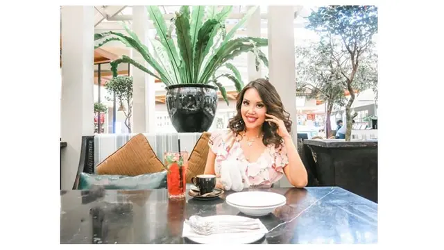 7 Potret Vindy Lee, Selebriti Chef yang Kerap Ajarkan Table Manner