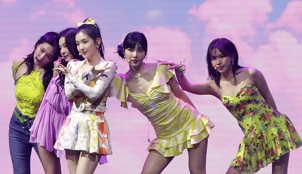 Red Velvet Allo Bank Festival 2022 (Bambang E.  Ros/Fimela.com)