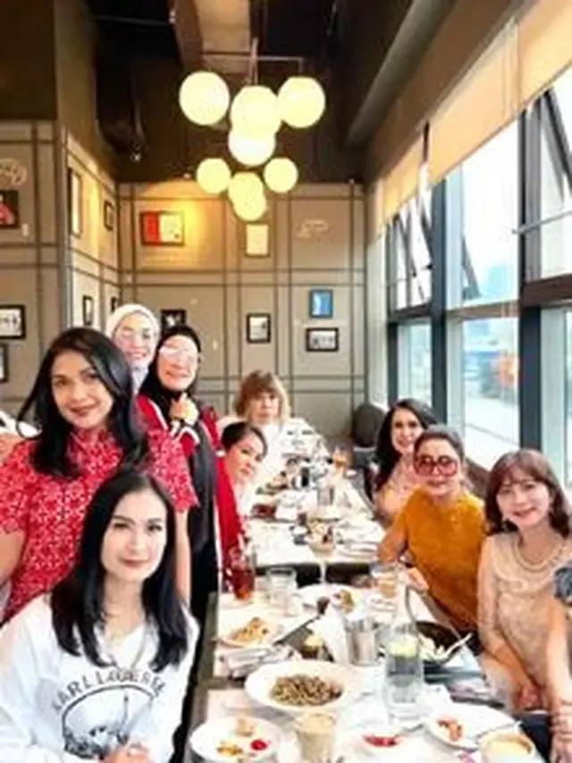 6 Momen Mayangsari Halal Bihalal Bareng Geng Sosialita 'Kepompong', Selalu Kompak