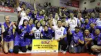 Sejumlah pemain dan ofisial tim putri Jakarta Pertamina Fastron berpose bersama setelah menjadi juara putaran pertama Proliga 2023 yang berlangsung di Palembang, Jumat (20/1/2023). Status juara mereka sandang setelah berhasil mengalahkan Jakarta BIN 3-1 (21-25, 25-14, 25-18, 25-20). (Dok. Proliga)