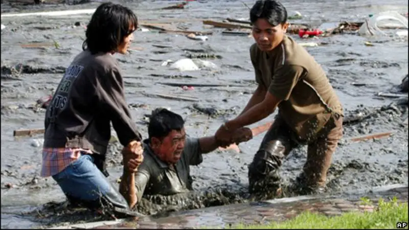 Cerita Lain Tentang Tsunami 2004 Menerjang