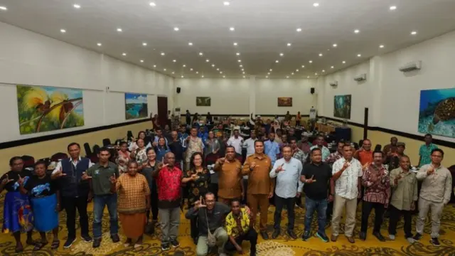 Mengungkap Penerapan Larangan Sementara Terhadap Aktivitas Panen Hasil Laut atau Hutan di Papua Lewat Buku Digital. foto: dok. Konservasi Indonesia