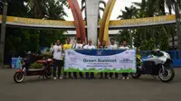 Dua motor listrik garapan mahasiswa Universitas Budi Liuhur melakukan Green Sunmori keliling Jakarta. (Dok. UBL)