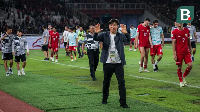 Foto: Shin Tae-yong Kasih Joget Tipis-Tipis usai Bawa Timnas Indonesia Bungkam Vietnam