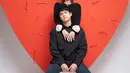 Penampilan Luna Maya dan Maxime Bouttier ini juga banjir pujian netizen. Meski terlihat memakai busana kasual, namuan keduanya tetap terlihat memesona. (Liputan6.com/IG/@lunamaya)