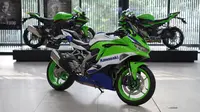 Kawasaki Motor Indonesia (KMI) merilis Ninja ZX-25RR seri 40th Anniversary.