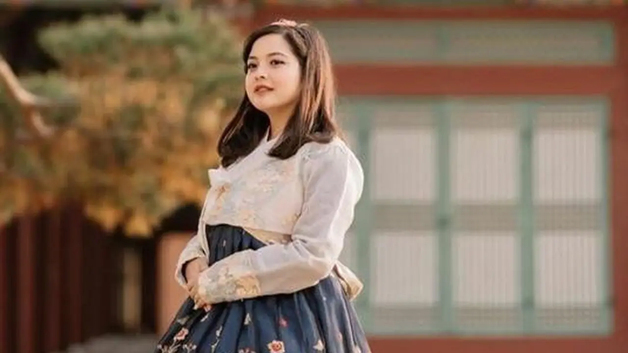 10 Adu Gaya Seleb Indonesia Kenakan Hanbok di Korea, dari Ayu Ting Ting hingga Nagita Slavina
