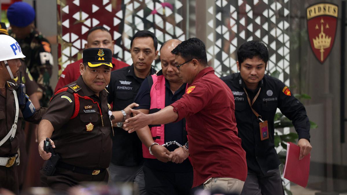 Selain Dadan Hindayana, Kejagung Tahan Dua Mantan Wakil Ketua BGN