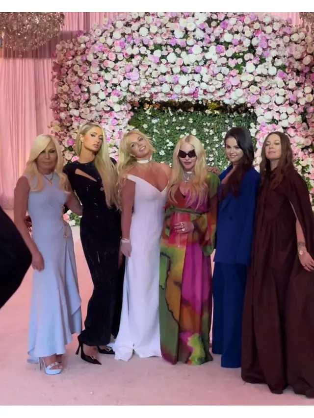 8 Potret Pernikahan Britney Spears dan Sam Asghari, Mewah Bak Negeri Dongeng