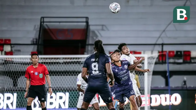 Foto: Gol Tunggal Cak Sodiq Antarkan Arema FC Kembali ke Puncak Klasemen Sementara BRI Liga 1