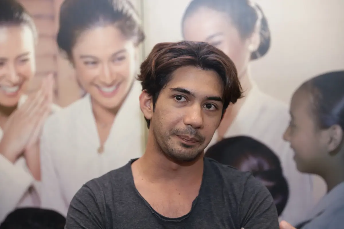 [Bintang] Reza Rahadian