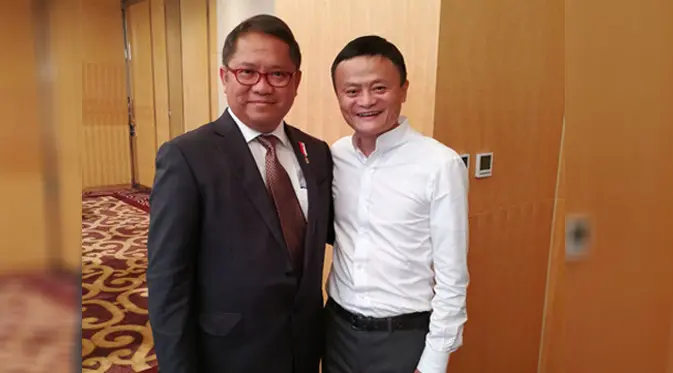 (ki-ka) Menkominfo Rudiantara bersama Jack Ma, Founder & Executive Chairman Alibaba Group. (Doc: Kemkominfo)